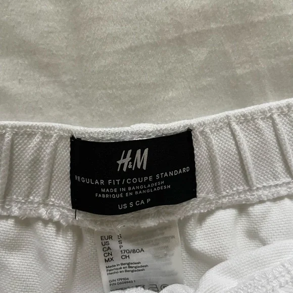H&M shorts - Picture 2 of 2